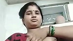Neighbour bhabhi show her huge boob