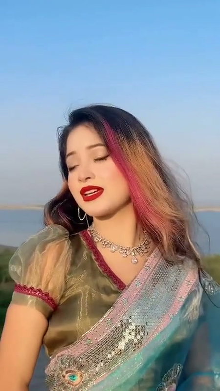 Famous Bengali Dancer Fingering Her Pussy