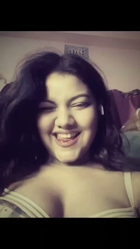 Sexy hot girl show her boob
