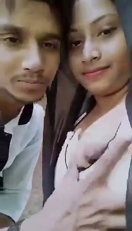 boyfriend sucking hot girlfriend boob