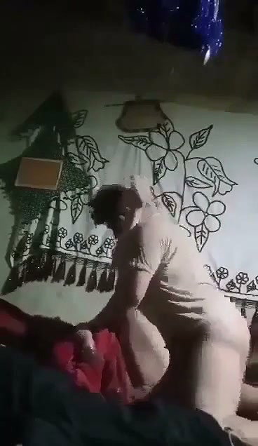 Man bangs his chubby lady hard