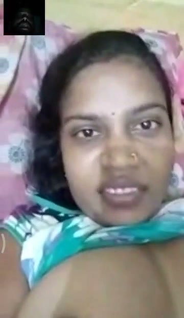 Sexy lady show her boob on vc