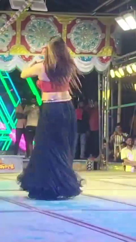 Bihari Shaadi dance showing boobs