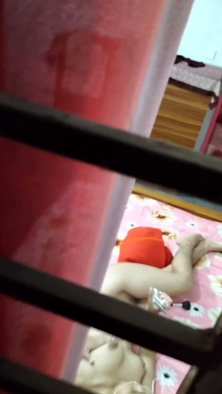 Bengali Cute Cheater Girl Showing Fingering On VC With Many Boys 2
