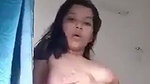 boob dikhayi ladki ne