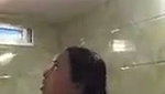 bhabhi ki nahate hue video