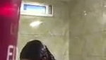 bhabhi ki nahate hue video