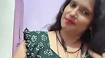 Indian Aunty Simran Bhabhi Boobs Show