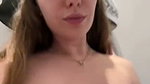MariiD Stripchat lick nipple