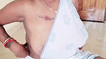 Sexy lady show her nipple