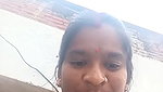Indian desi village bhabi showing her boobs in the outdoor