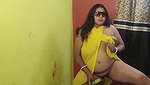 Big ass Kolkata lady showing her asshole