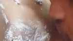 Chut Pe Cake Ka Cream Lagake Khaya Aur Chata