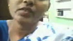 In mobile shop aunty show her boobs