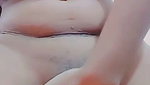 Horny desi babe fingering and recording