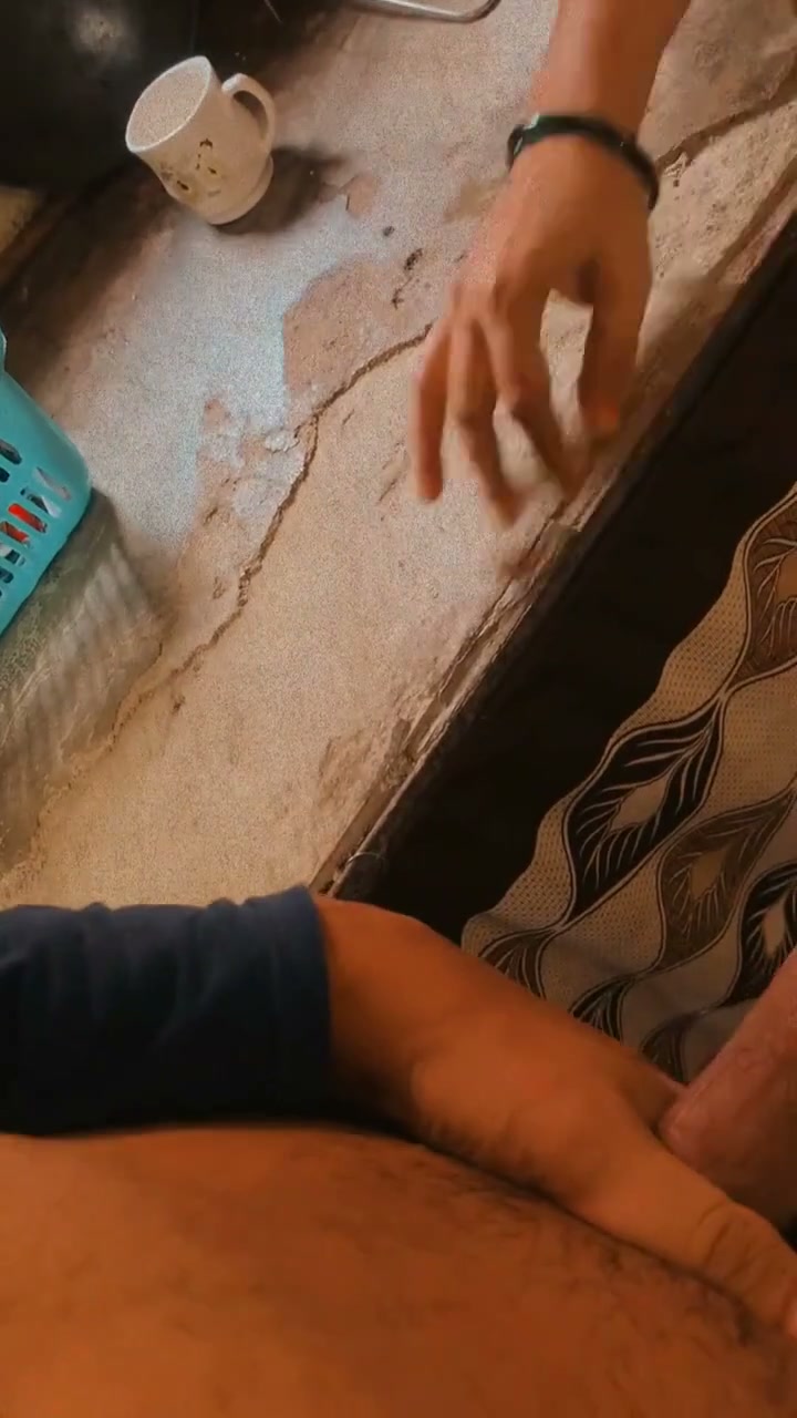 Frame 8