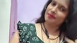 Indian Aunty Simran Bhabhi Boobs Show
