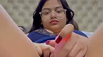 Indian girl masturbates with a vibrator in her nude video