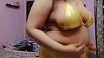 moti ladki ne boob dikhyi