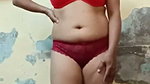 Sexy aunty showing her nude body