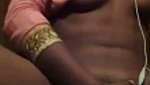 Desi girl masturbating   Nude Indian leaks
