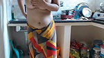 Kitchen nude video of Desi Model wife