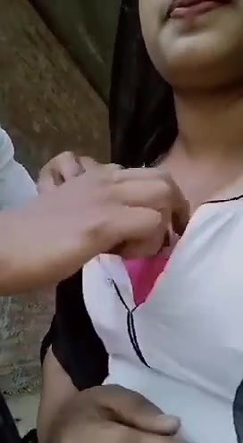 Hot gf feeding to her bf