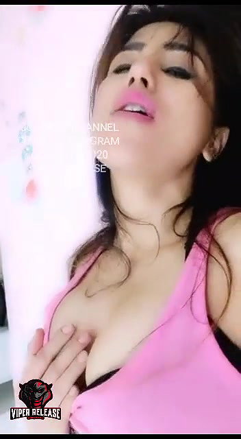 Jaspreet Kaur Showing Boobs & Pinching Nipples on EXCLUSIVE PREMIUM Tango Live
