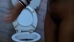 Sexy figured nude Indian randi bathing MMS