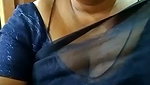 Hot bhabhi show her huge boobs