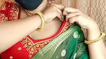 Awesome looking bhabhi showing her beauty