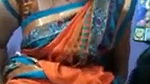 Tamil Aunty Lifting Saree Pussy Show