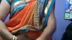 Tamil Aunty Lifting Saree Pussy Show