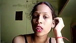 Hot aunty show her boobs