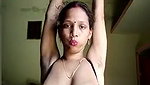 Hot aunty show her boobs