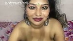 Bhabhi showing her hot beauty