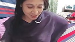 Sexy bhabhi showing her boobs