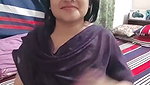 Sexy bhabhi showing her boobs