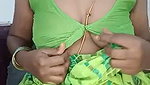 Horny tamil aunty show her boobs