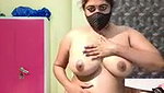 Sexy bhabhi applying oil  showing