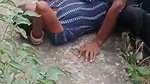 Kheto mein Randi ko pela