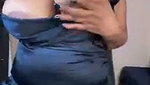Bhabhi showing her huge melon