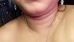 Hot bhabhi showing her sexy figure