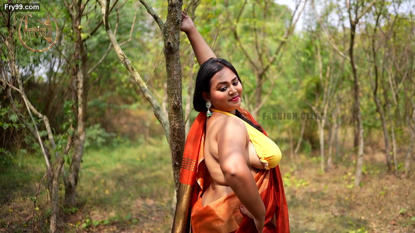 Rusha ~ Saree Fashion with Towel Underwear ~ Fashion Ullas