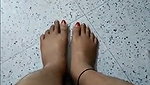 Desi stepmother showing her hot figure
