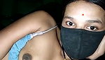 Bhabhi showing her boobs