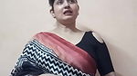 Hot Chubby Bengali Aunty Sexy Deep Open Navel show in Saree
