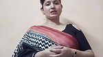 Hot Chubby Bengali Aunty Sexy Deep Open Navel show in Saree