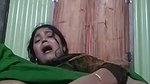 chut mein pen ghusayi