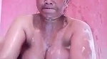 Lady records her Bangla xxx MMS of bathing